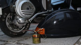 come sostituire olio motore vespa