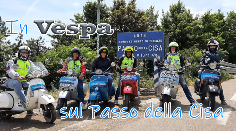 Sul Passo della Cisa in Vespa