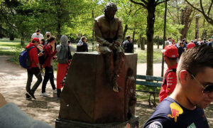 Statua a Senna